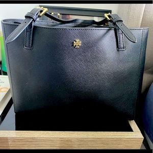 Gorgeous Tory Burch shoulder bag 😍